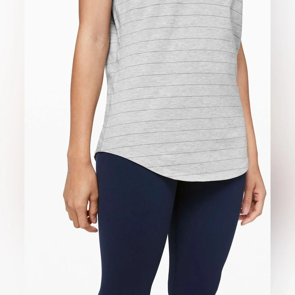 Lululemon Love Crew Short Serve Stripe Heathered Core Light Grey Sage size 6
